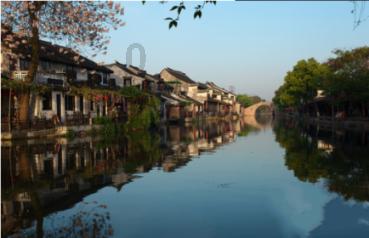 春运期间小心冬季拦路虎 一图了解如何应对道路结冰
